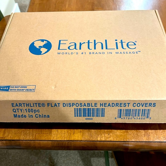 EarthLite Flat Disposal Headrest Covers - Picture 1 of 3